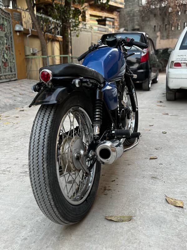 Suzuki GS150 cafe racer converted 2