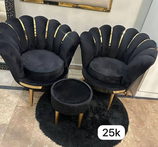 2 beautiful chairs for sale 0