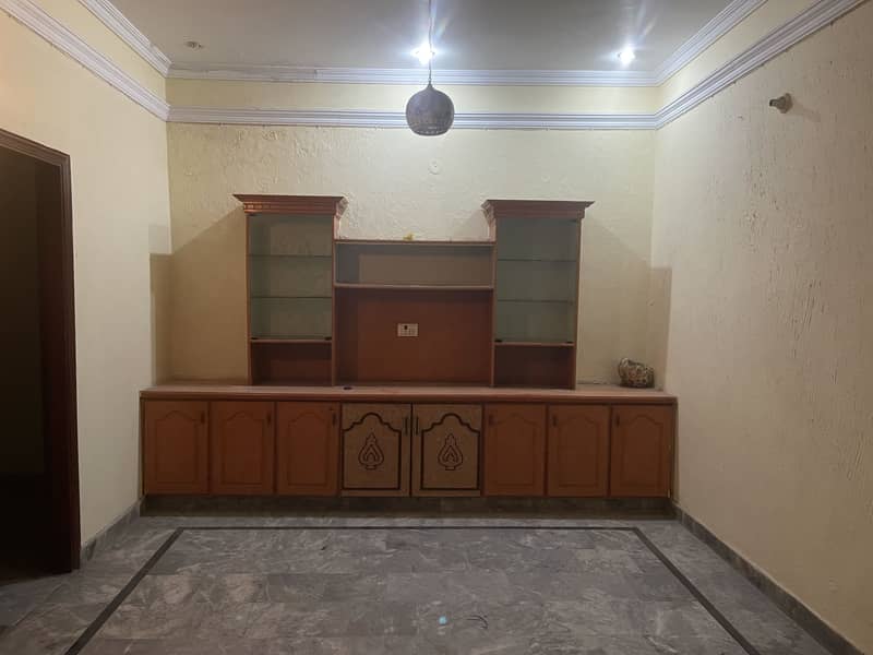 5 MARLA FULL HOUSE FOR RENT IN JOHAR TOWN NEAR TO EMPORIUM MALL 13