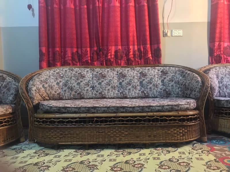 5 Seater Sofa Set For Sale - Good Condition! 1