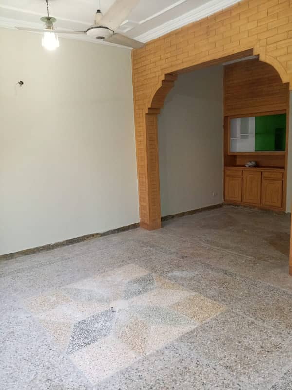 5 marla Upper portion for rent in G/11 double road markez 1