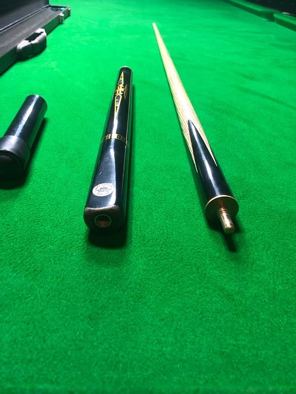 Snooker Cue PERADON 1st copy with case 2