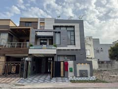 (No Fake Prices) 5 Marla Most Beautiful Designer House For Sale In Bahria Town Lahore