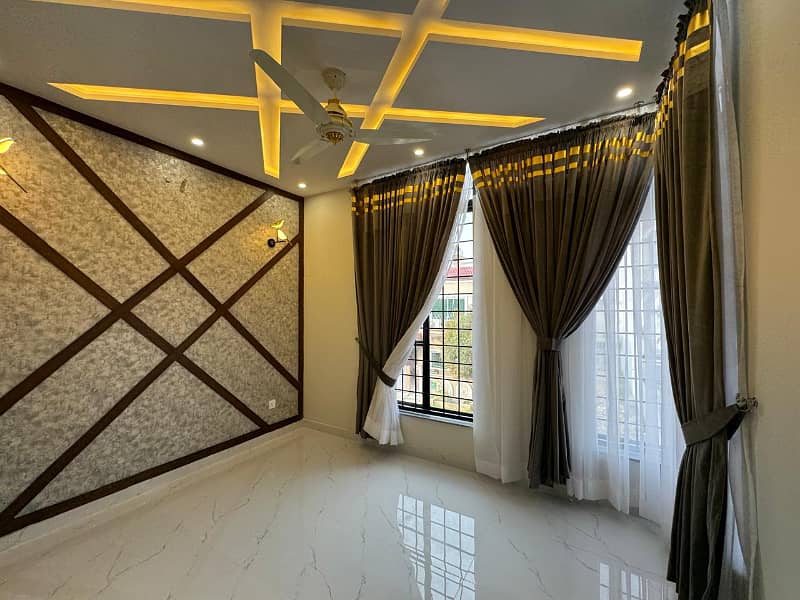 (No Fake Prices) 5 Marla Most Beautiful Designer House For Sale In Bahria Town Lahore 9