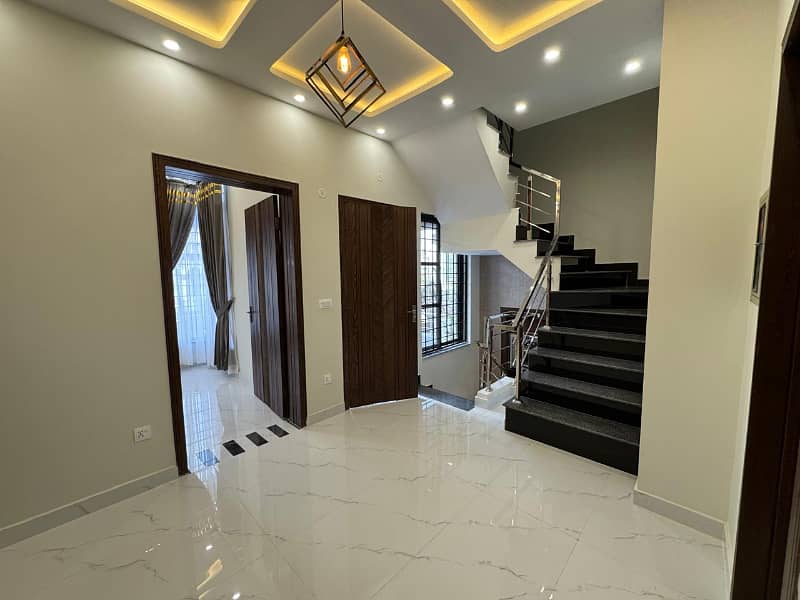 (No Fake Prices) 5 Marla Most Beautiful Designer House For Sale In Bahria Town Lahore 12