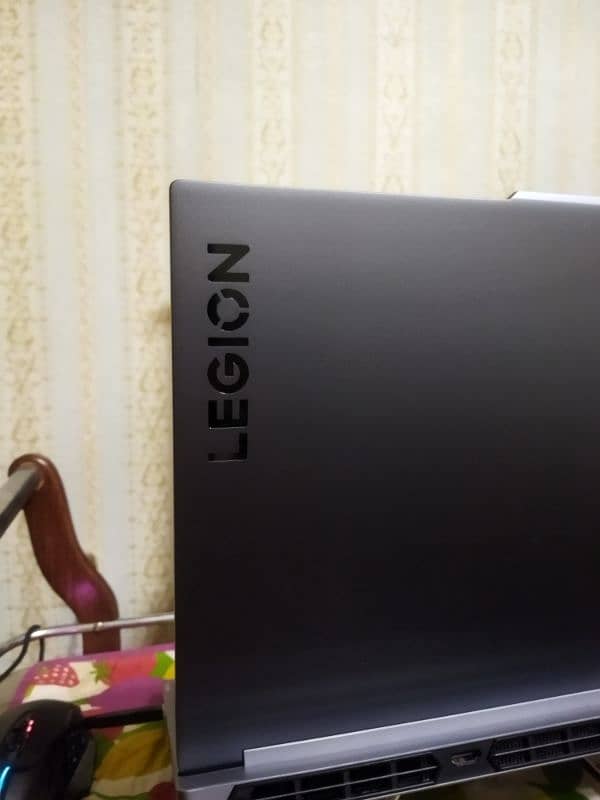 Gaming laptop Lenovo Legion RTX 4070 2