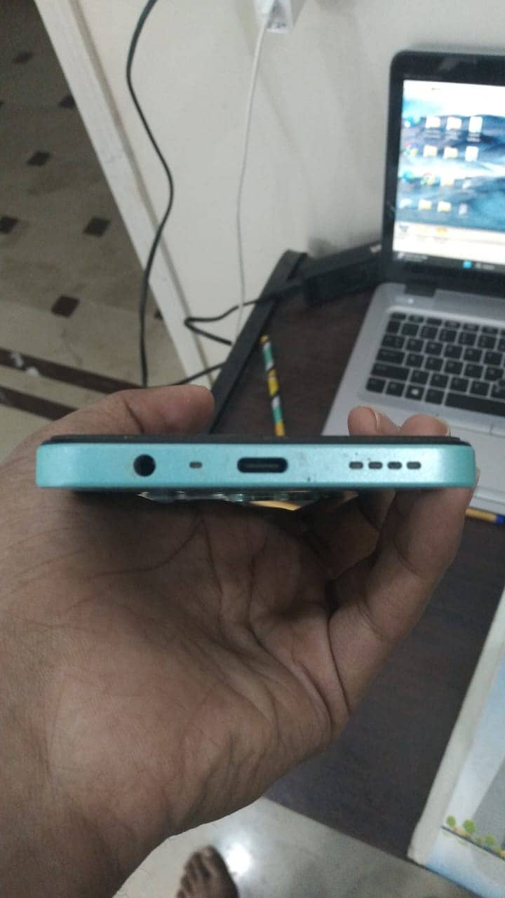 3/64 Realme C51 Availaible for sale 4