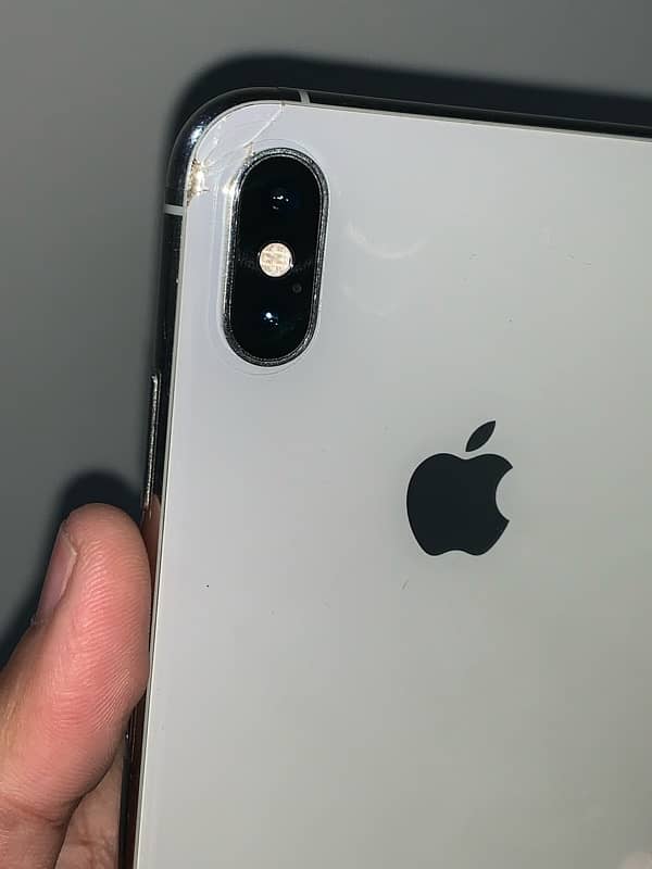 iphone xs max pta approved 4