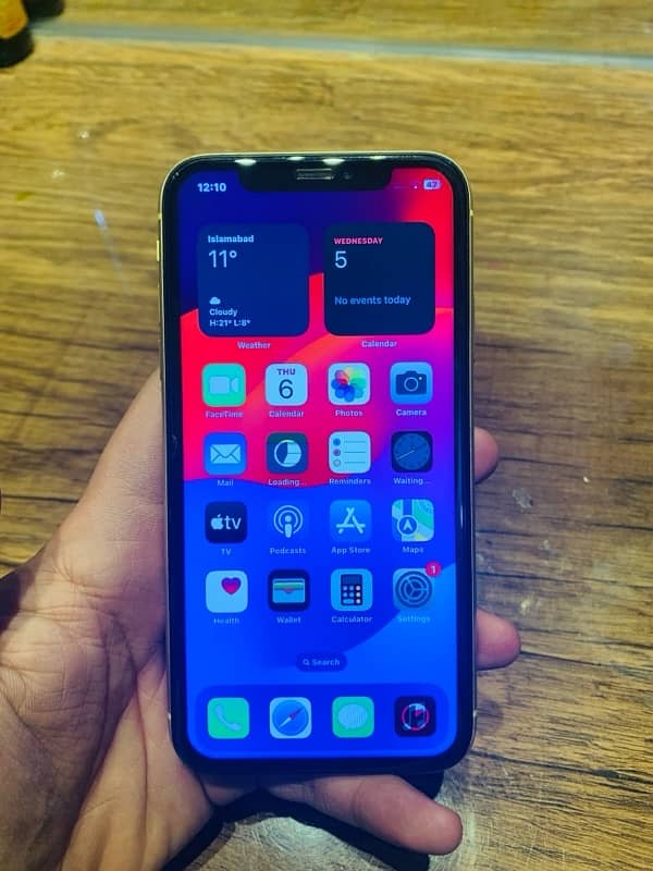 Iphone XR 64 JB Factory Unlock 2