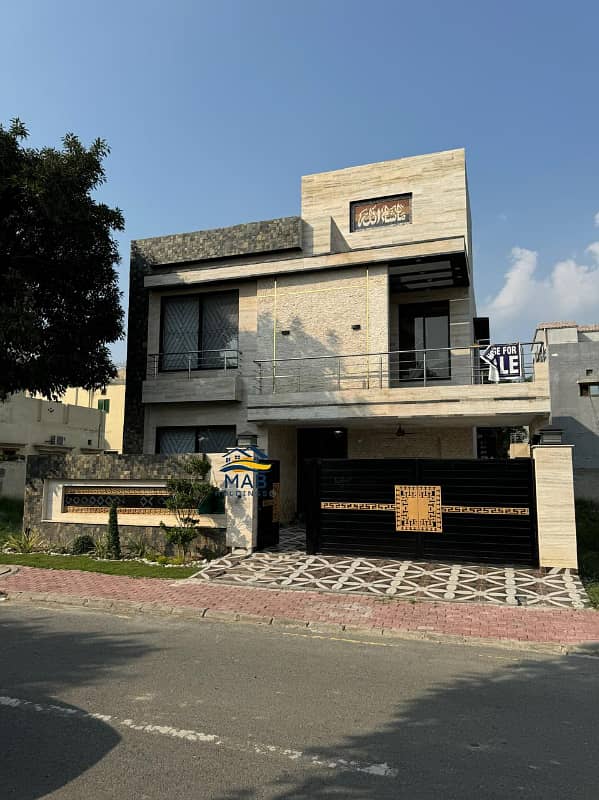 10 Marla Luxury Designer Facing Park House For Sale In Bahria Town Lahore (Low Budget) 6