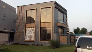 6.5 Marla Luxury Corner with Facing Park Designer House For Sale In Bahria Town Lahore