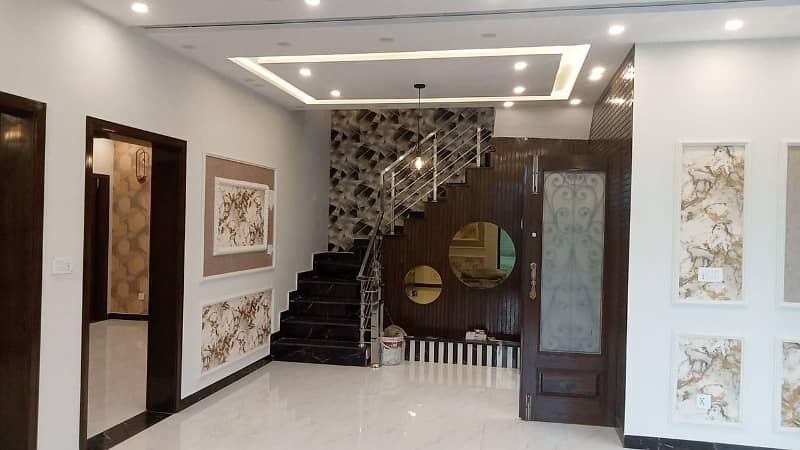 6.5 Marla Luxury Corner with Facing Park Designer House For Sale In Bahria Town Lahore 21