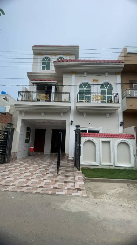 5 Marla Beautiful House For Rent In Bahria Town Lahore 0