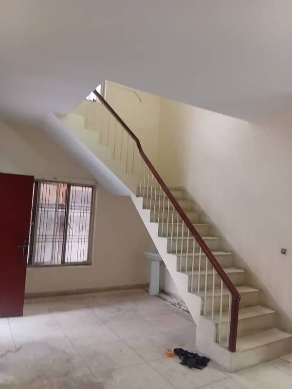 1 kanal double storey house for rent ofice school academy 18