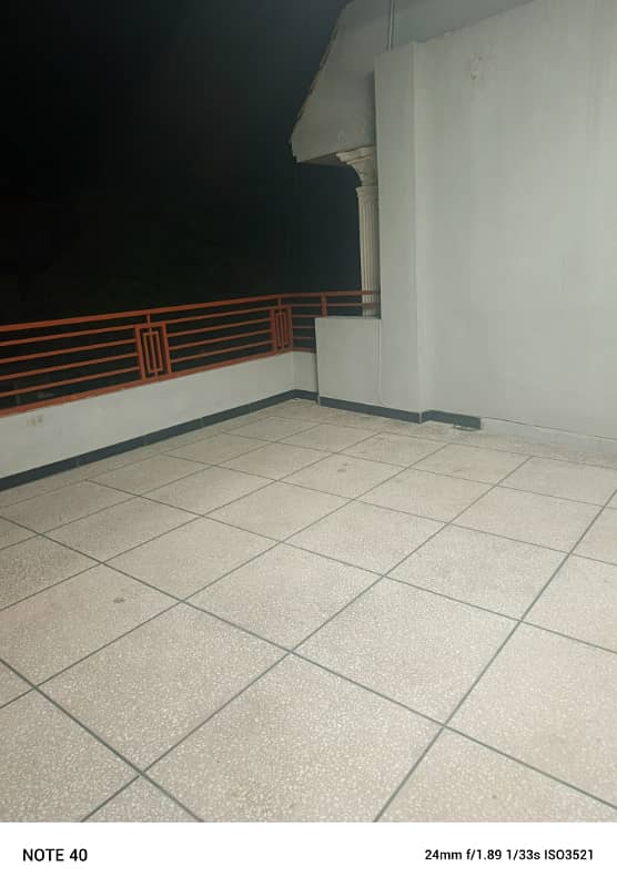 14 marla upper portion for rent at G/11 main double road 2