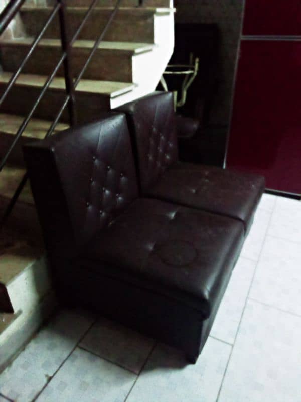 Sofa Good condition 2 sofas 2