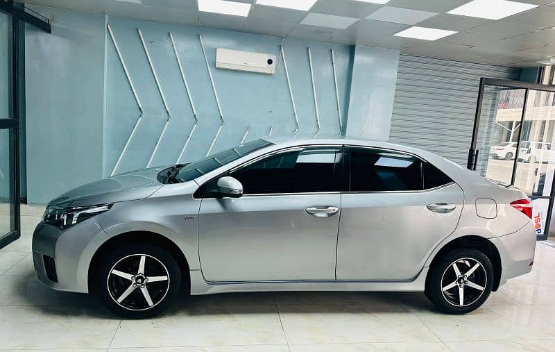 Toyota Corolla GLI 2015 6