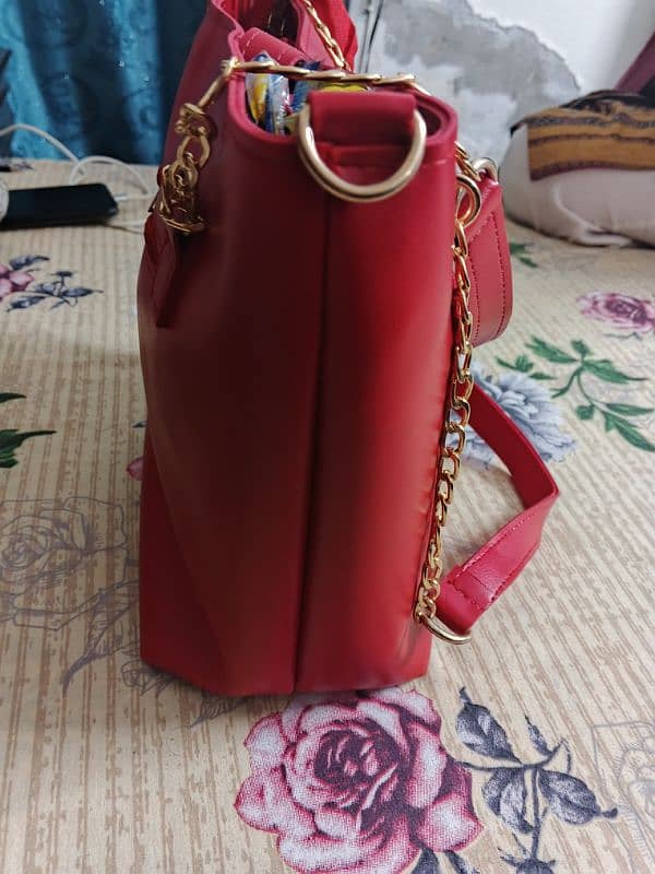 red hand bags 3