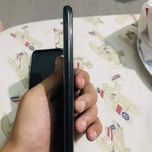 Realme 9i with box and original charger + back cover 6