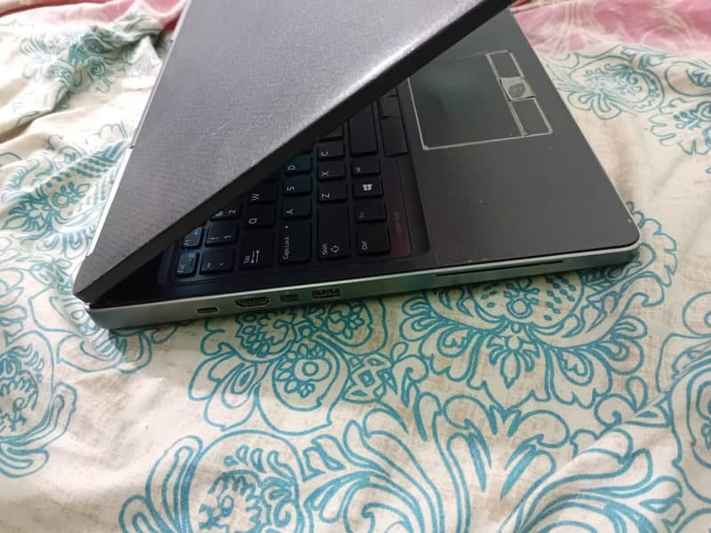 Dell laptop  i7-7 HQ CPU only Rs. 90000 5