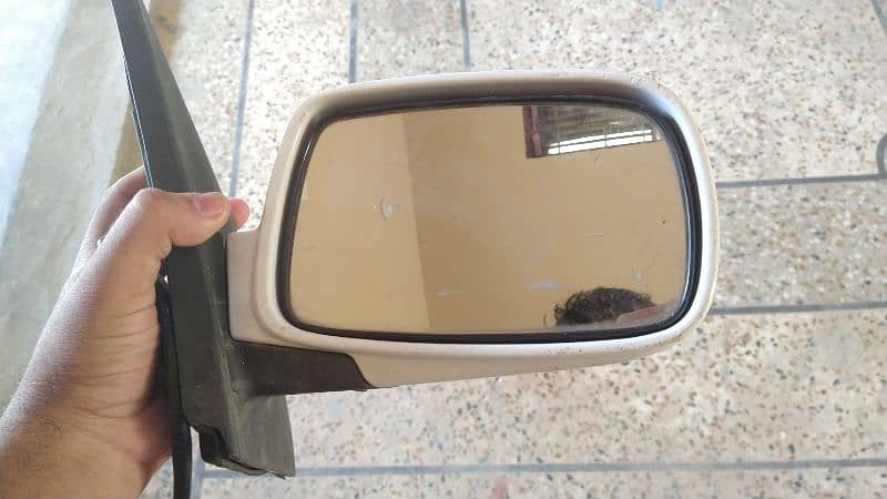 Toyota Belta side mirror 2