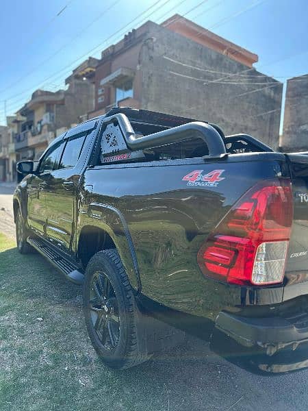 Toyota Hilux 2017 3