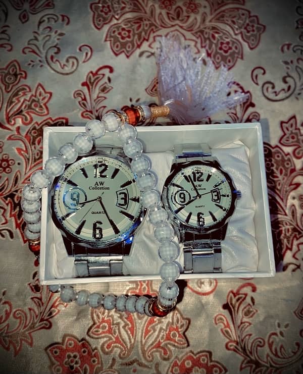 couple watch 0