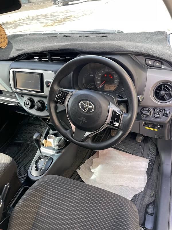 Toyota Vitz 2016 14