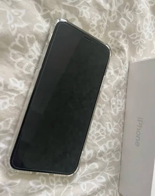 Apple iPhone X 64GB White PTA Approved with Original Box 1