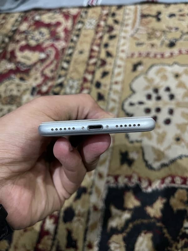 iPhone 8 64 GB non pta 1