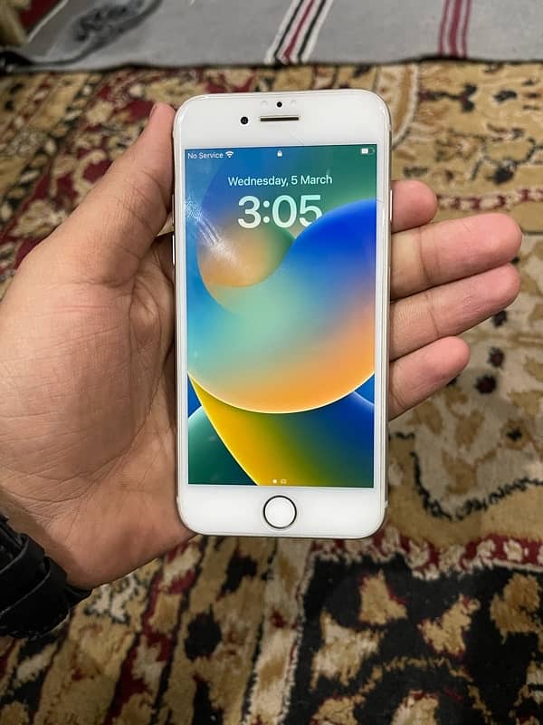 iPhone 8 64 GB non pta 3