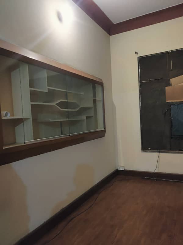 ALLAMA IQBAL TOWN 13 MARLA SEPARATE LOWER PORTION AVAILABLE FOR RENT IN PRIME LOCATION 14