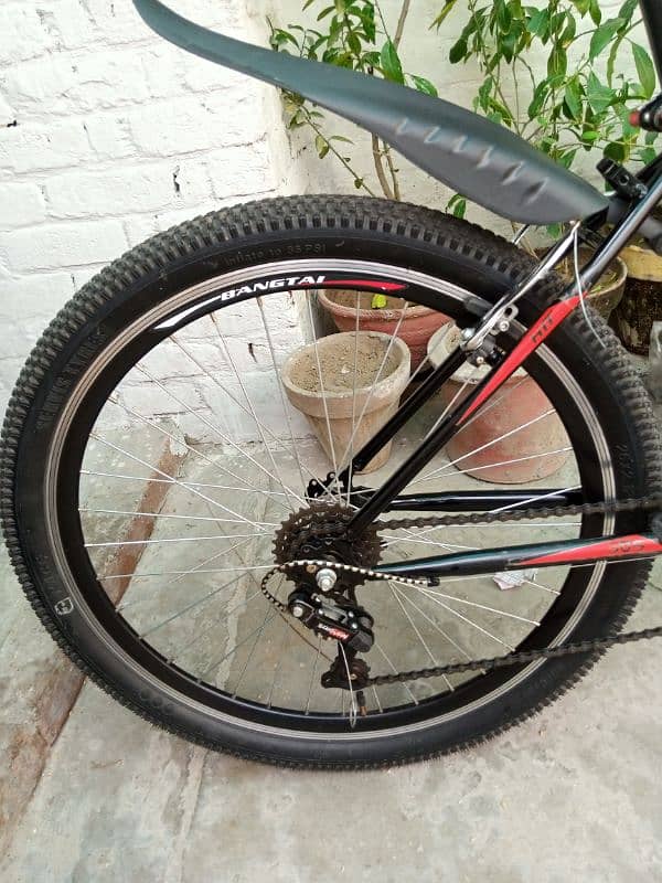 Hit company 26 size Gear system cycle with silver alloy rim. 2