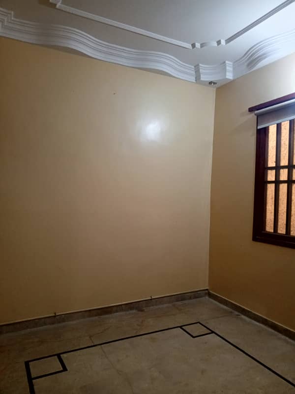 Portion for rent 2 bed dd in block 12 gulistan e johar 6