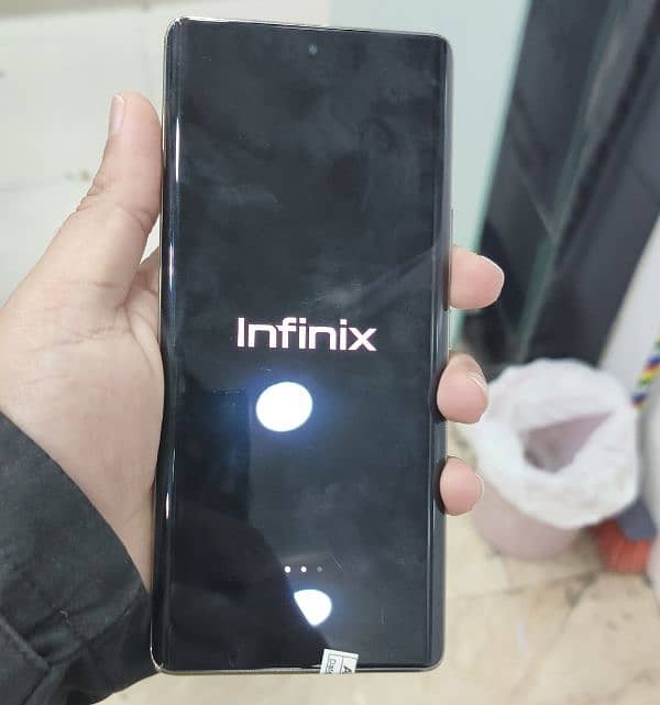 Infinix note 40 pro plus 5g 5