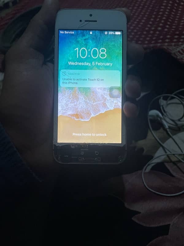 I phone 5s 16 Gb non pta bypass 03095379619 2