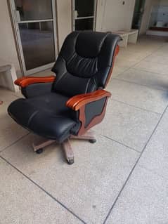 recliner revolving chair