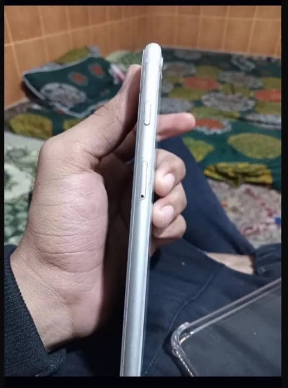 IPHONE 8 plus 64Gb Official pta 1