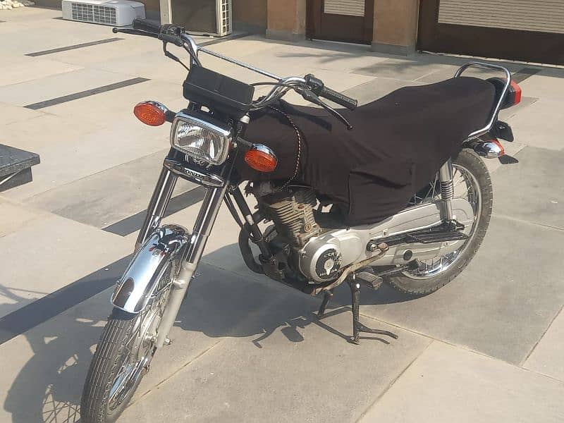 Honda cg 125 black color all clear 3