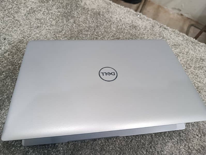 Dell 5540 Core i7-1370P vPro (24 MB cache, 14 cores, up to 5.2 GHz) 7