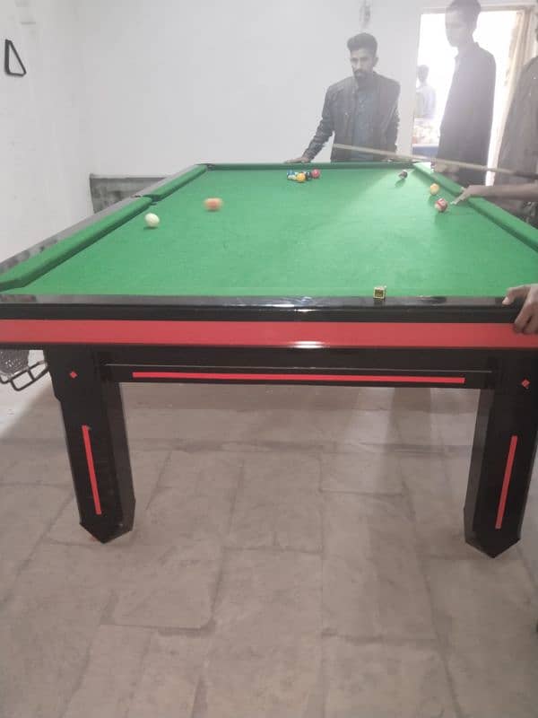 outstanding billiard /snooker table 3