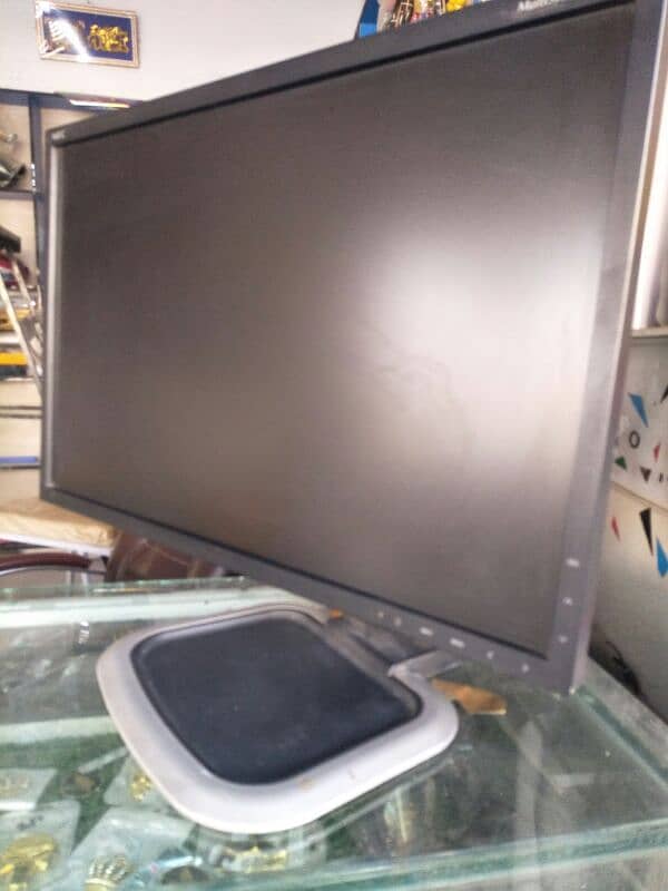 22 inches MultiSync EA 223wm LCD monitor Screen 0