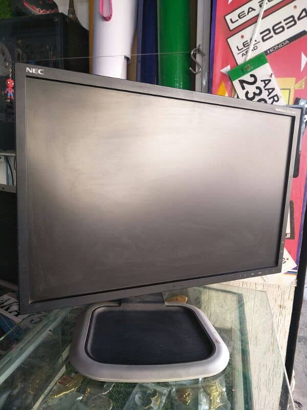 22 inches MultiSync EA 223wm LCD monitor Screen 1