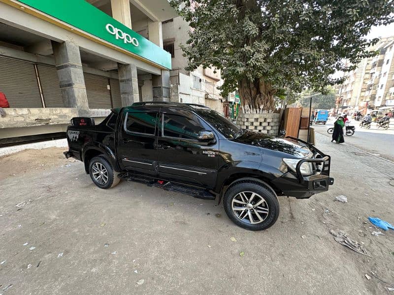 Toyota Hilux 2013 3