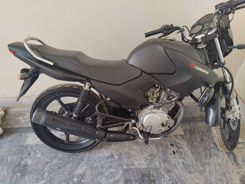 Yamaha ybr 125 8