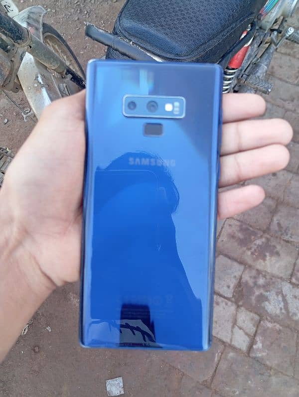 Samsung Note 9 (8/128) condition 10/9 1