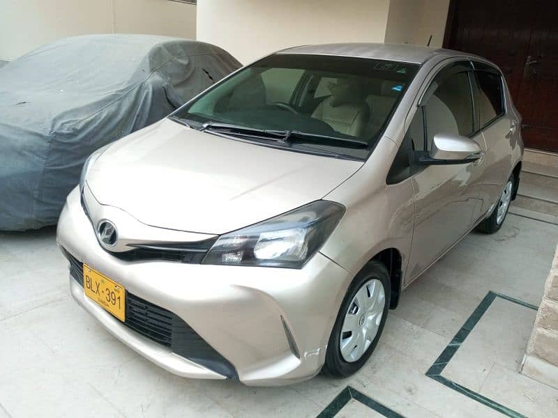 Toyota Vitz 2015 reg 2018 Only 79000kms 100% Original Geniune in DHA 8