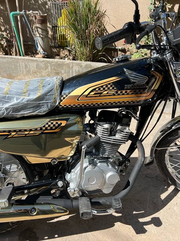 HONDA CG 125 special gold edition. 1