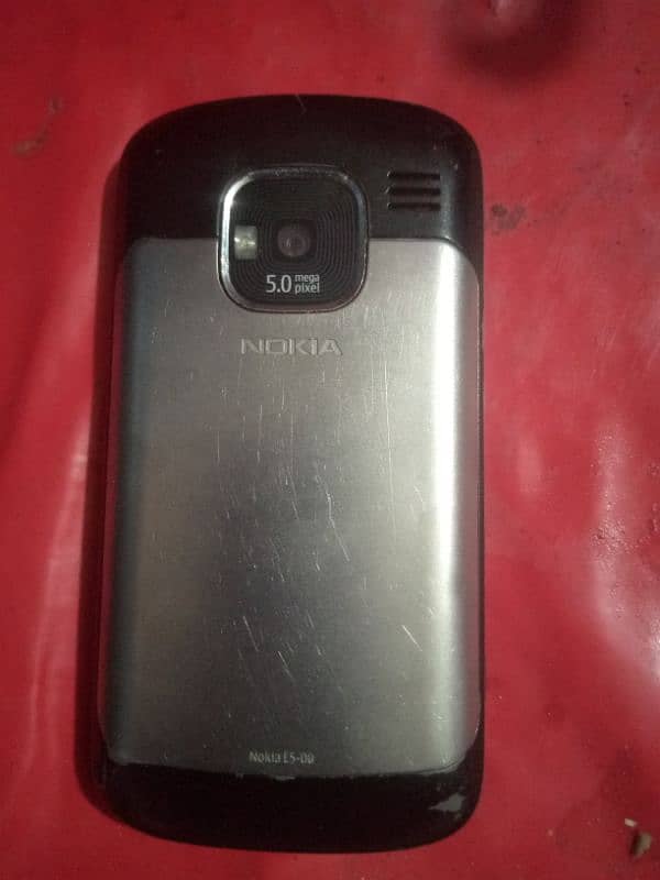 Nokia E5 Jo b hai yahi hai 1