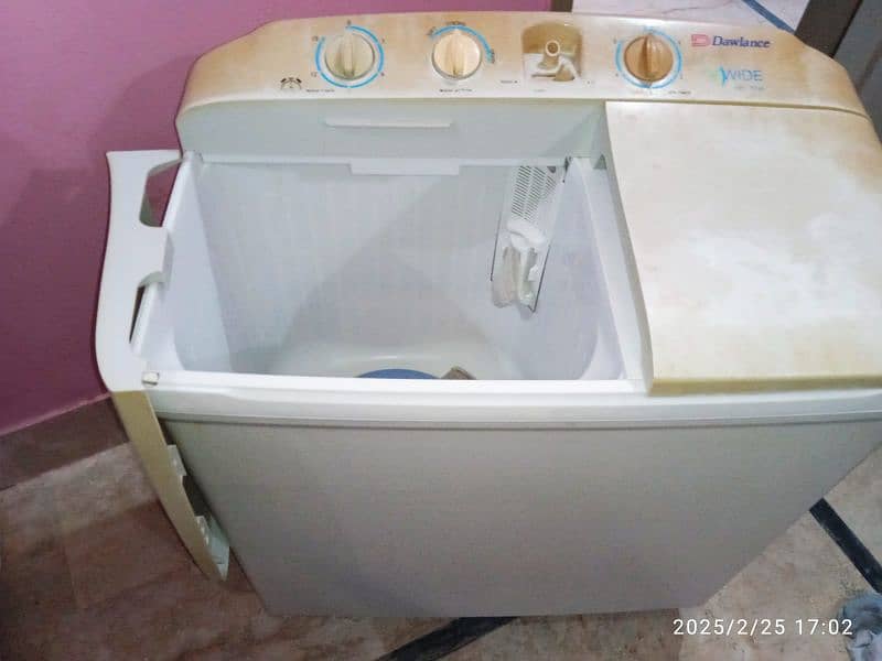 Dawlance washing machine twin tub model number DW 5200 3